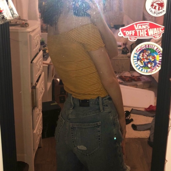 NWT--CHARLOTTE RUSSE YELLOW STRIPE TOP - Picture 3 of 8